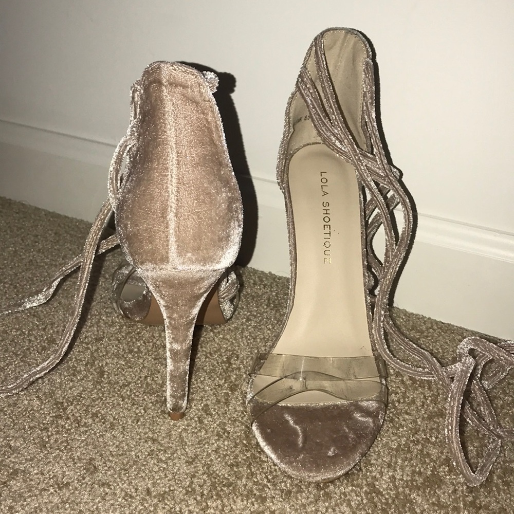 Heels - Picture 3 of 4